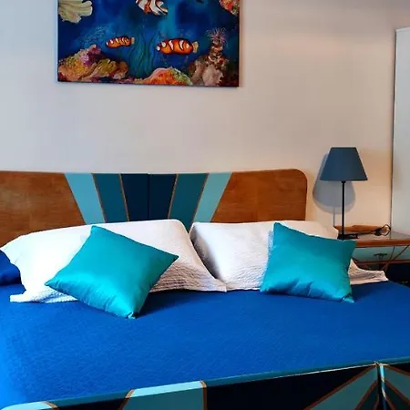 Bed & Breakfast Bed & Chic 3*