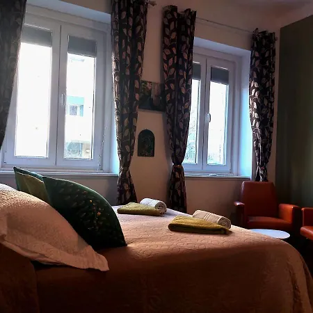 Bed & Breakfast Bed & Chic Trieste