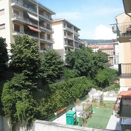 Bed & Chic Bed & Breakfast 3*